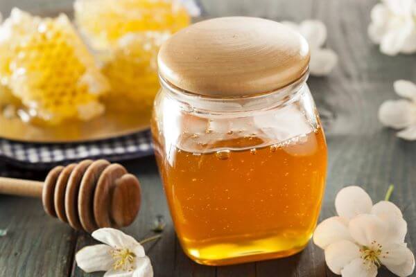 عسل طبیعی برای پوست